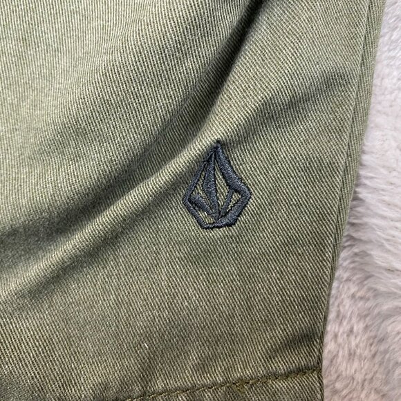 Volcom Men's Shorts Size 28 Cargo Class Olive Green Classic Casual - Picture 5 of 7